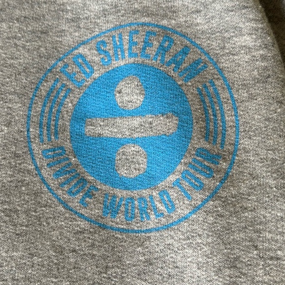 Ed Sheeran Divide World Tour Hoodie Size L - Picture 3 of 4